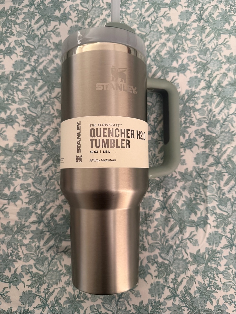 Stanley Quencher H2.0 Tumbler in Stainless Steel with Sage Handle